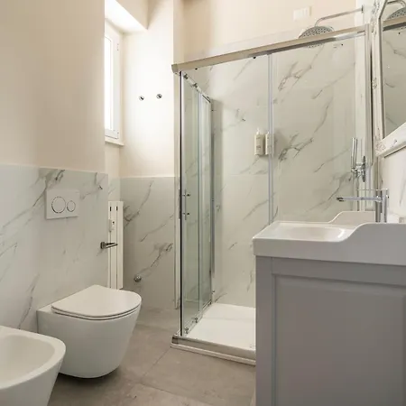 Santa Tecla Living Montenero 66 Апартаменты Милан